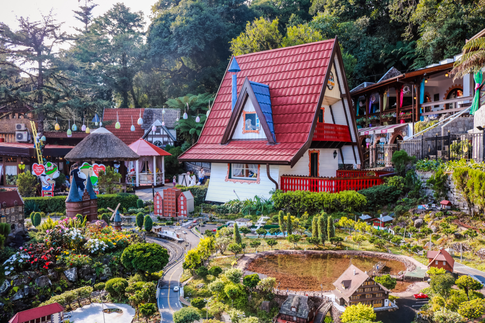 mini mundo gramado