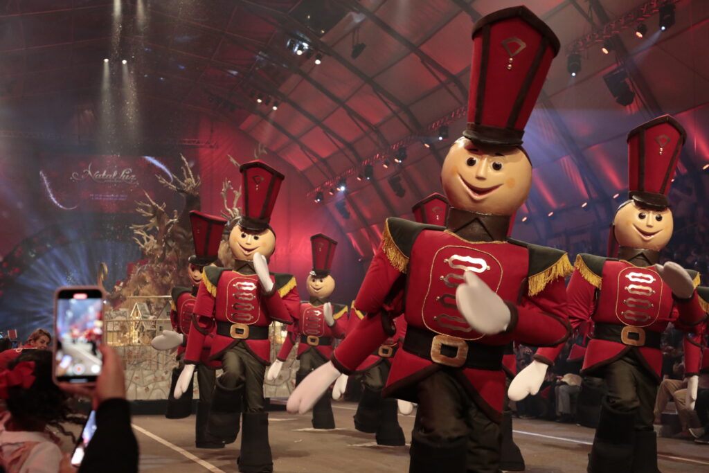 Desfile De Natal Gramado — Como é - Cleiton Thiele
